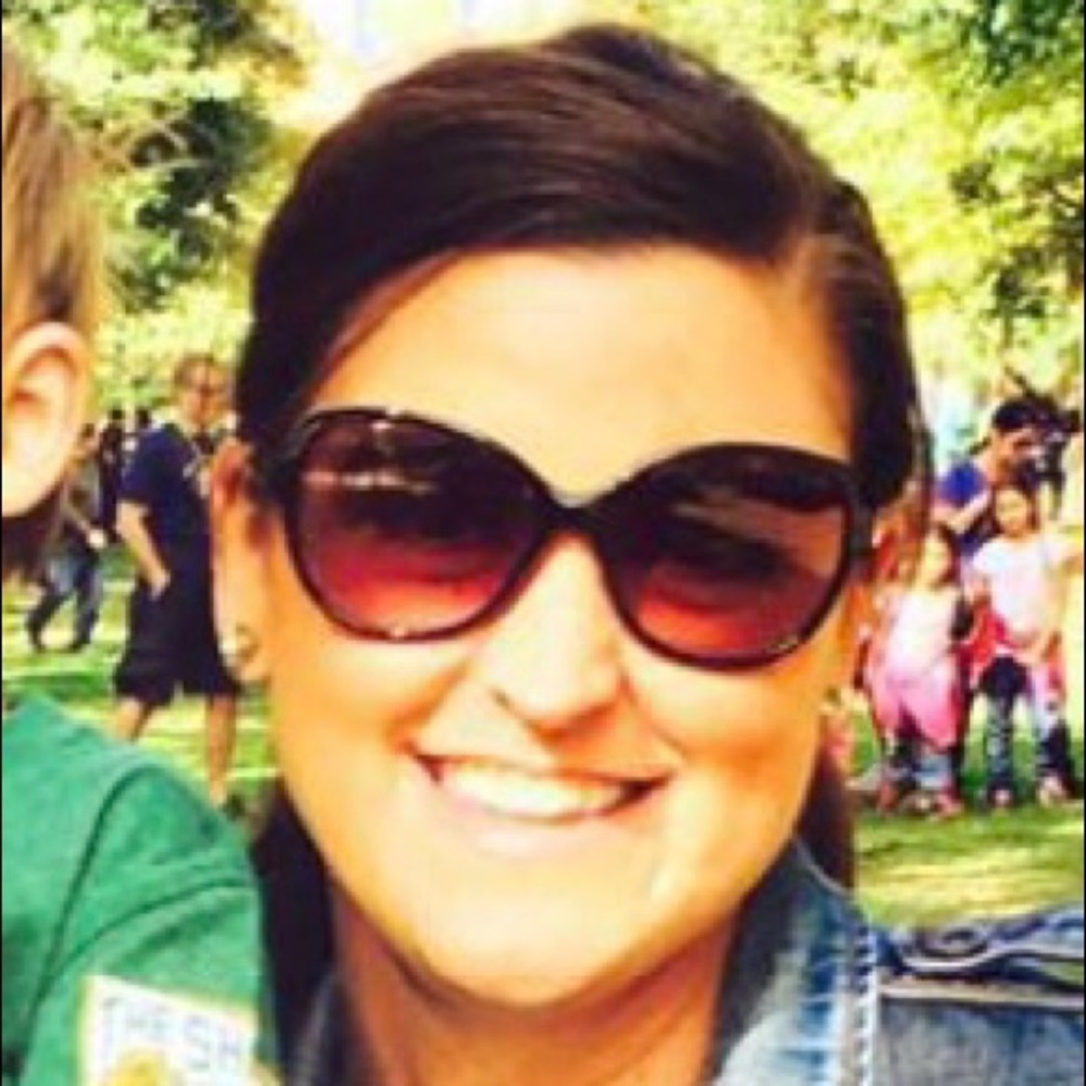 Meet your Posher, Mmolly